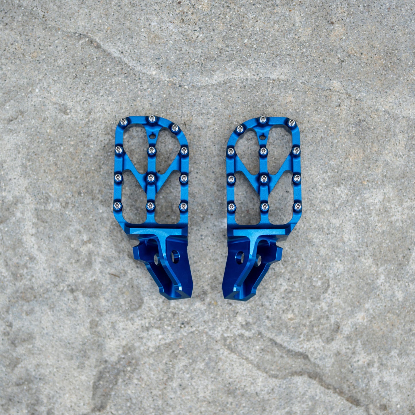 Warp 9 Ultra Bee Foot Pegs